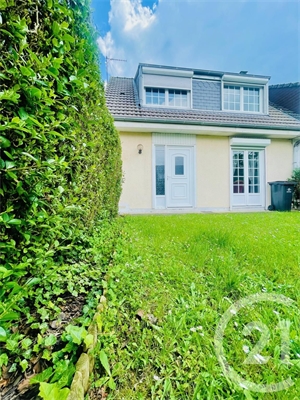 maison-villa à la vente -   80500  MONTDIDIER, surface 82 m2 vente maison-villa - APR711908
